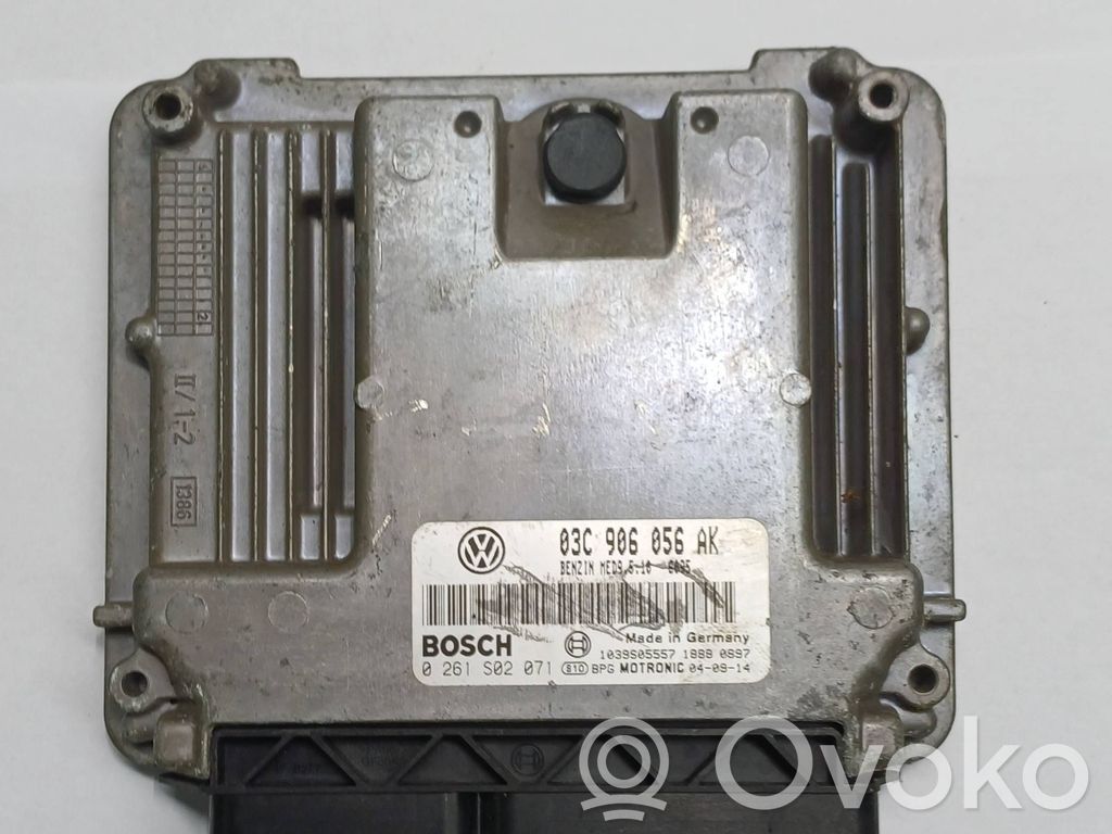 Volkswagen Golf V Engine control unit/module 