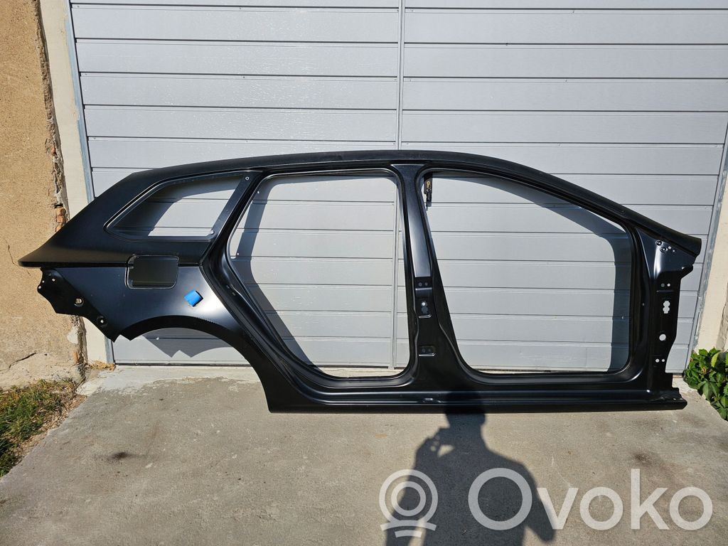 Seat Leon (5F) Auton rungon sivu 