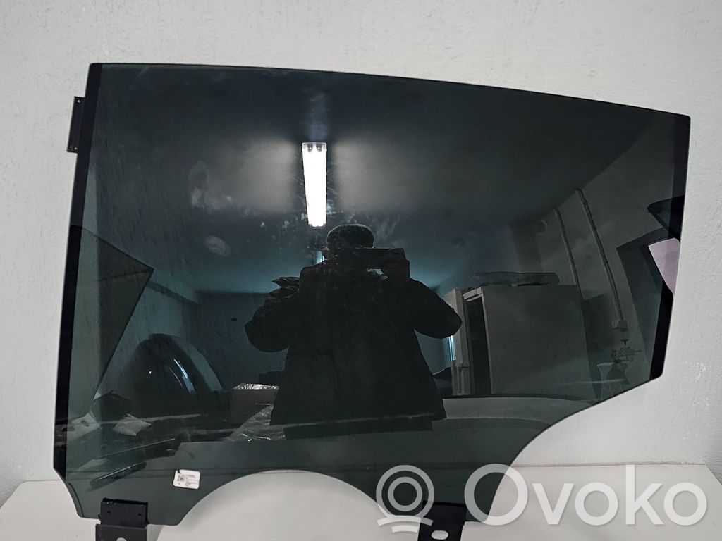 Tesla Model X Основное стекло задних дверей 