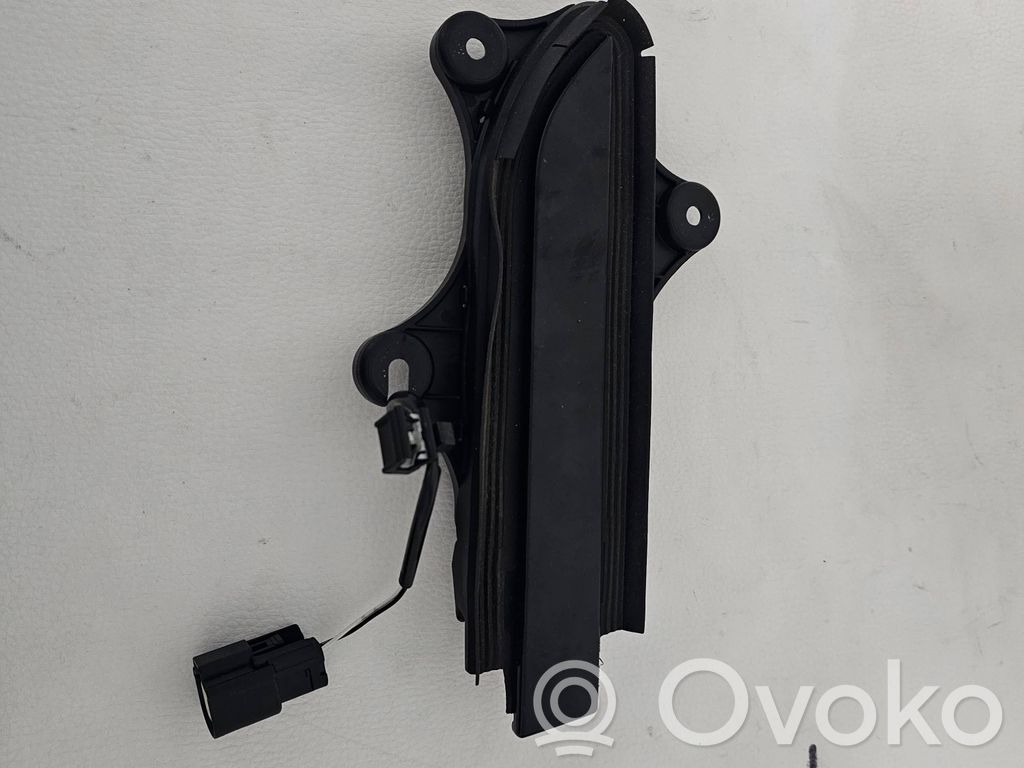 Tesla Model X Внутренняя ручка 