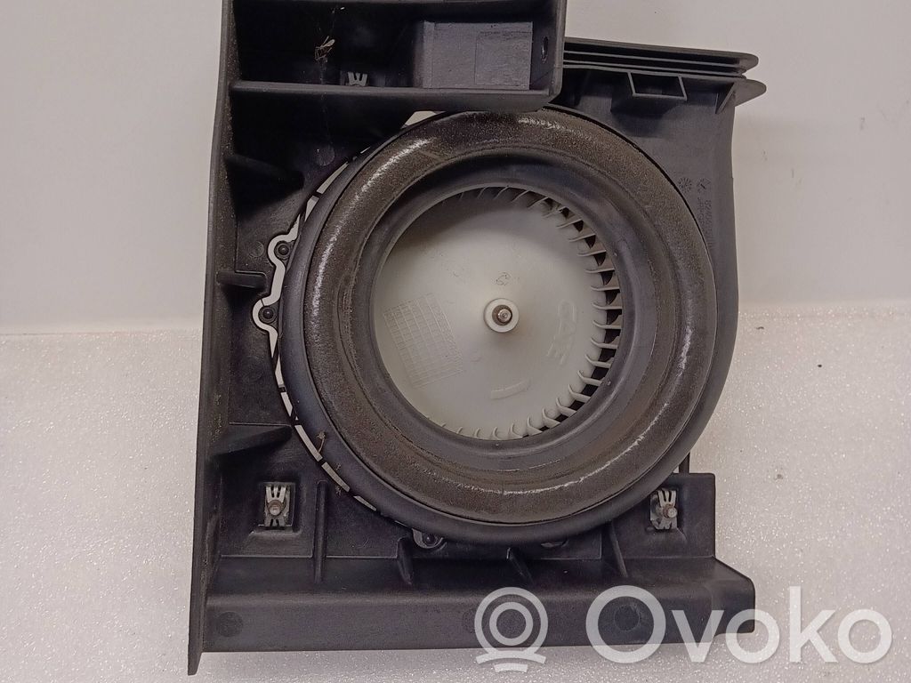 Opel Ampera Mazā radiatora ventilators 