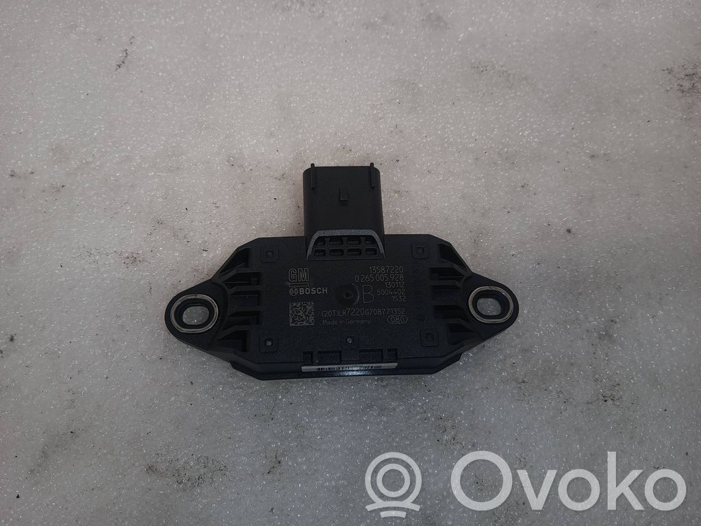Chevrolet Volt I ESP acceleration yaw rate sensor 