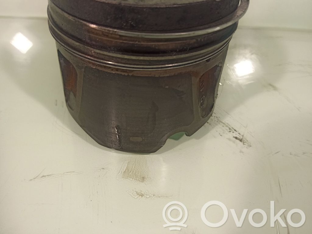 Opel Insignia A Piston 