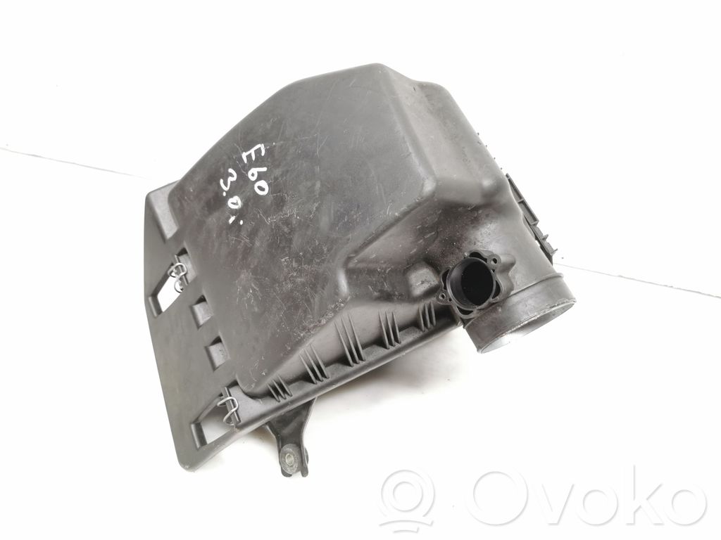 BMW 5 E60 E61 Air filter box 
