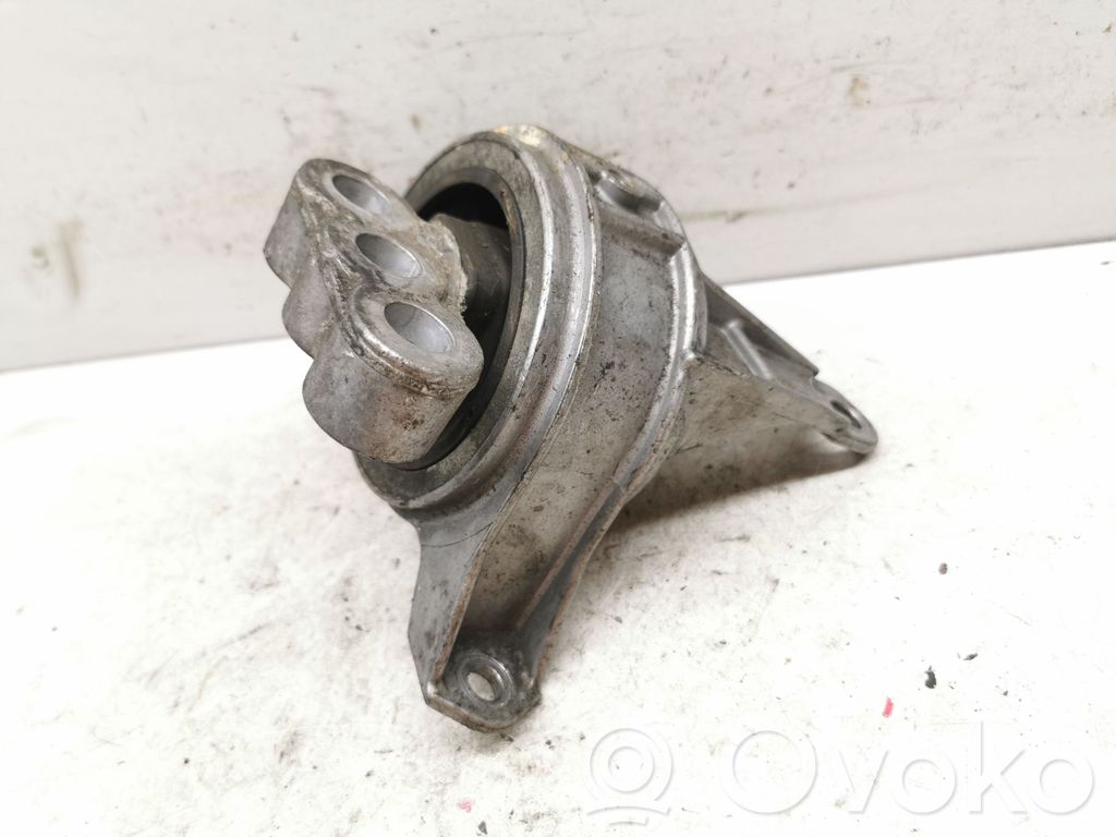 Opel Astra G Engine mount bracket 