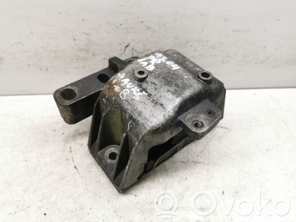 Audi A3 S3 8P Engine mount bracket 
