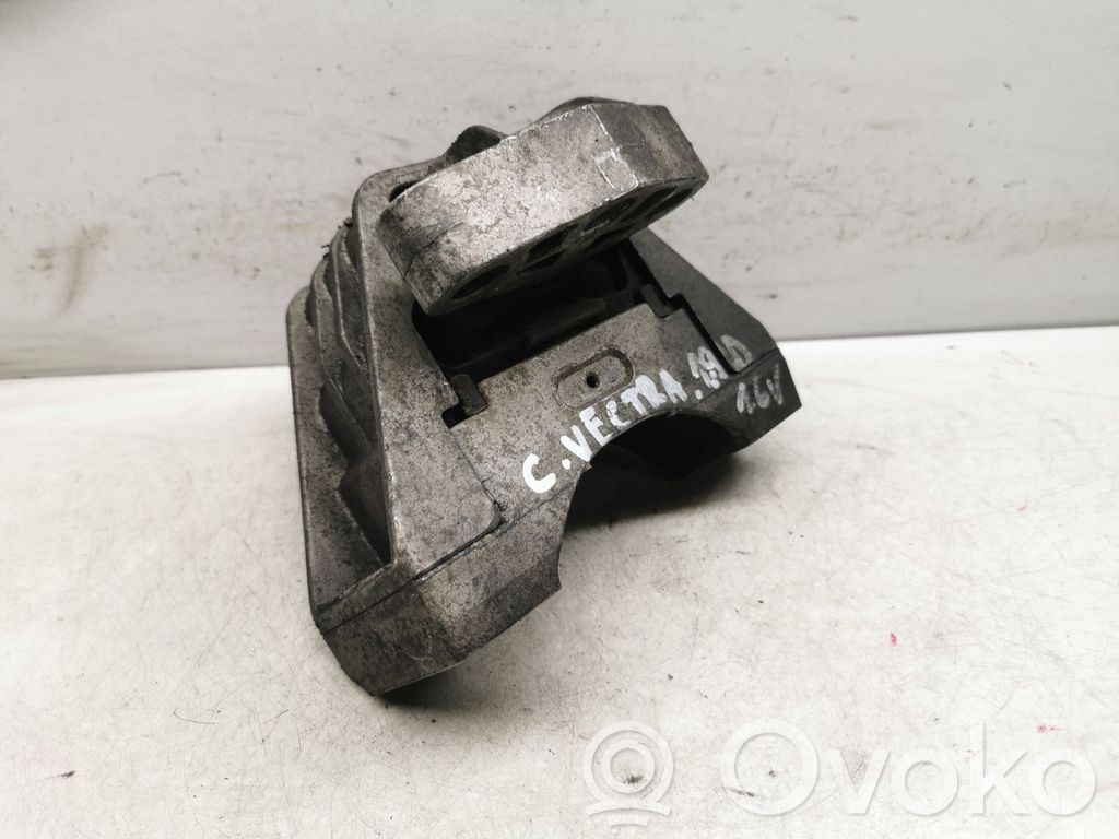 Opel Vectra C Engine mount bracket 