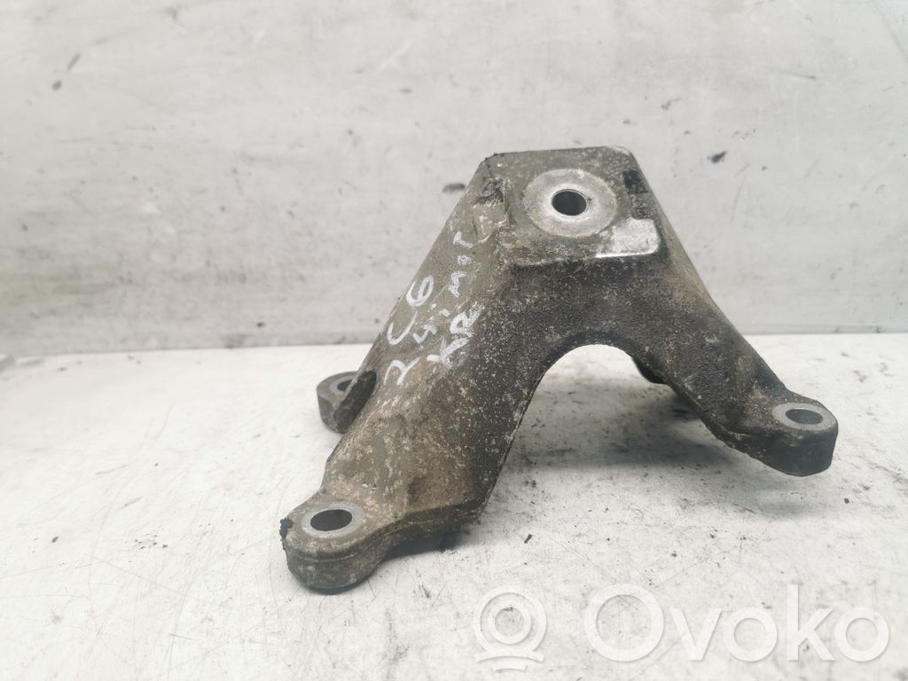 Audi A6 S6 C6 4F Engine mounting bracket 