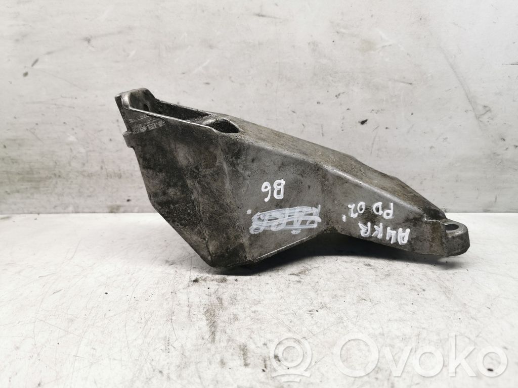Audi A4 S4 B6 8E 8H Engine mounting bracket 