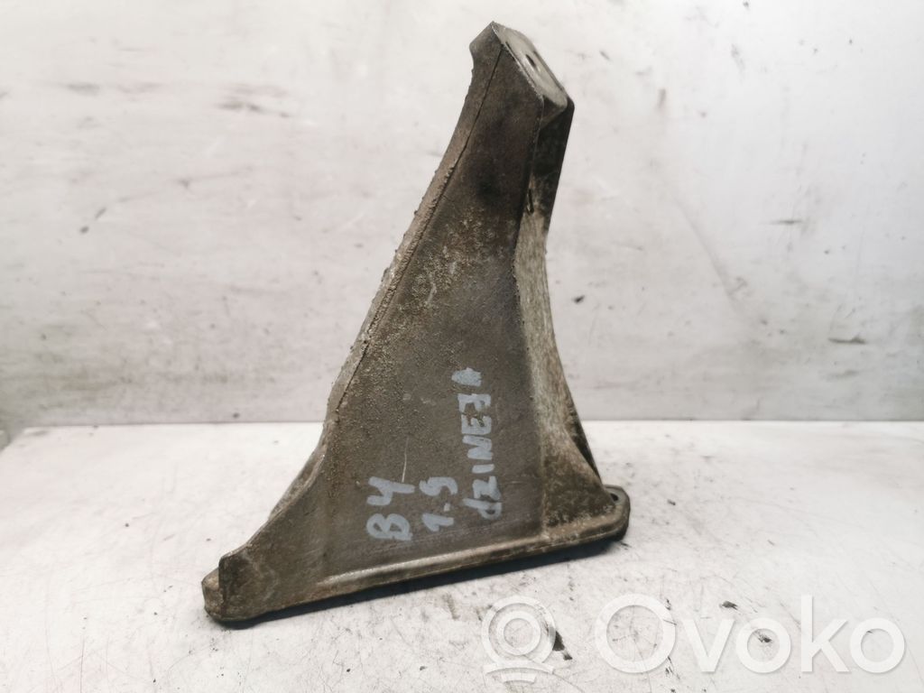 Audi 80 90 S2 B4 Engine mounting bracket 