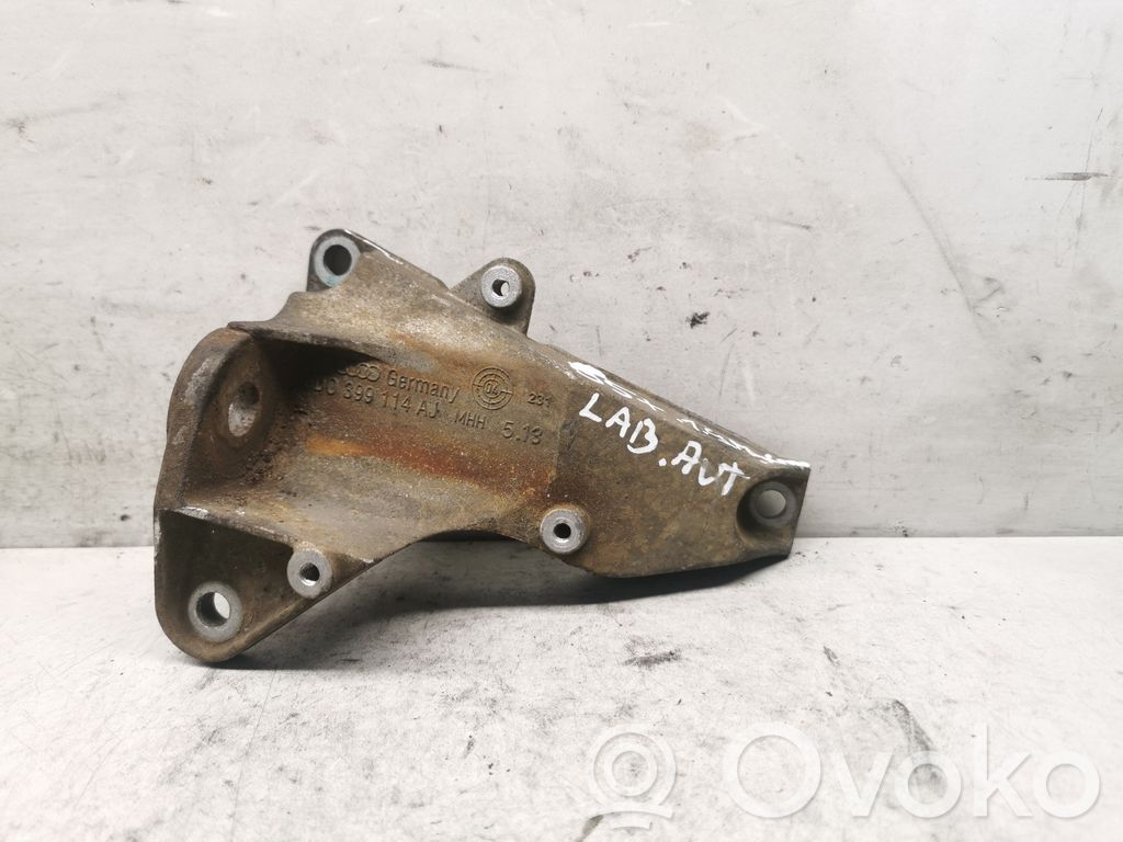 Volkswagen PASSAT B5.5 Gearbox mounting bracket 