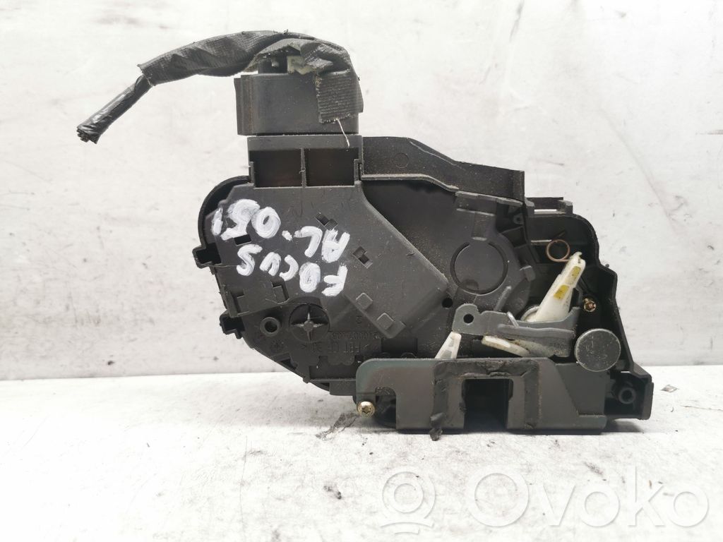 Ford Focus Aizmugurē slēdzene 
