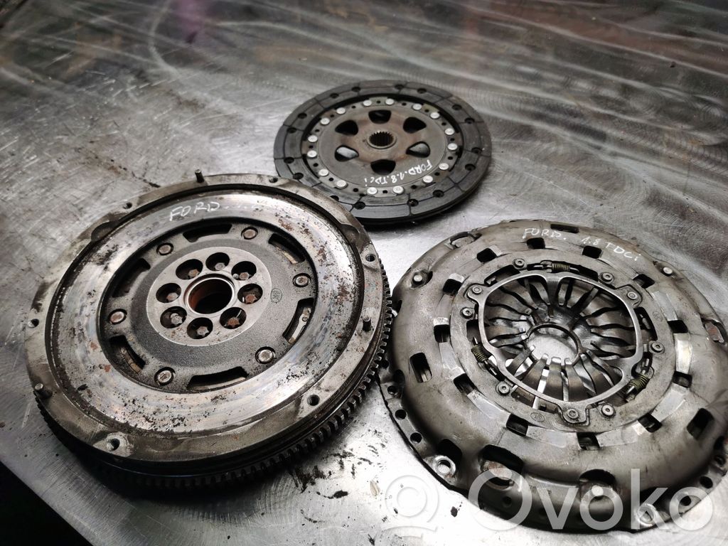 Ford Focus Sankabos komplektas 