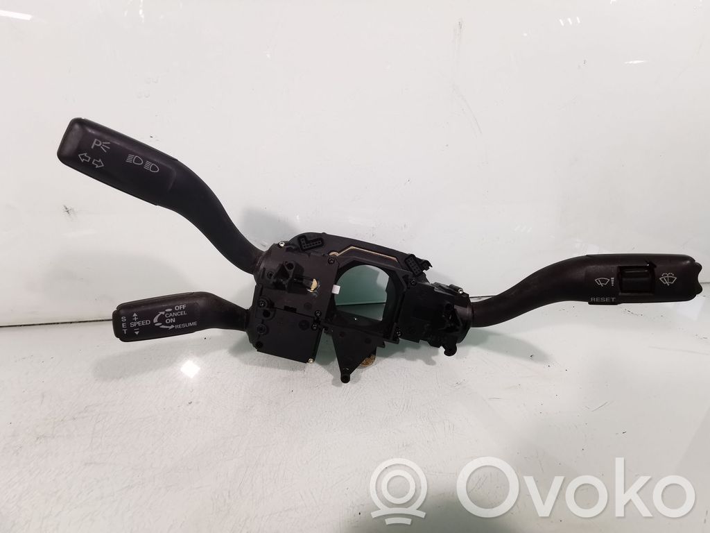 Audi A8 S8 D3 4E Wiper turn signal indicator stalk/switch 