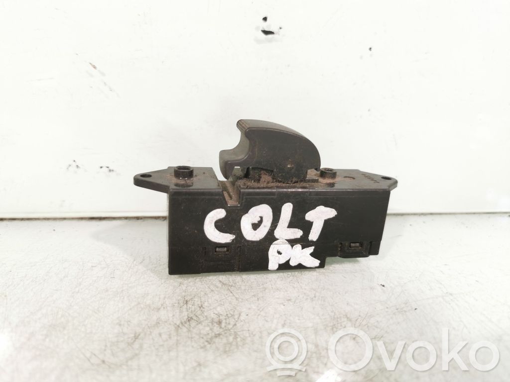 Mitsubishi Colt Electric window control switch 
