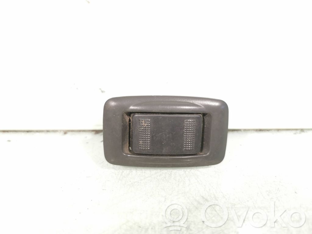 Electric window control switch   C8HD9565,12Y7D4