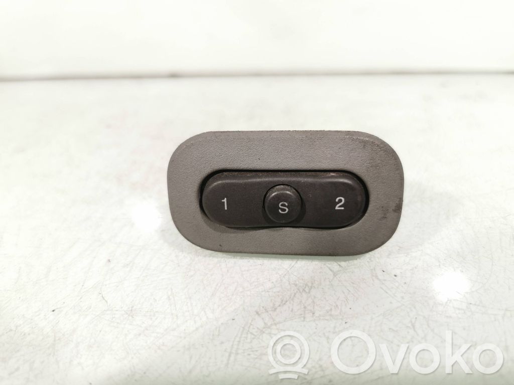 Jeep Grand Cherokee (WK) Seat memory switch 