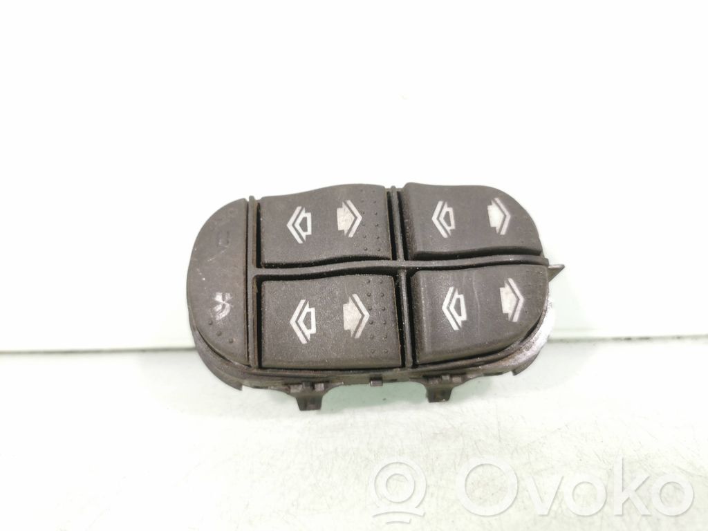 Ford Focus Electric window control switch 