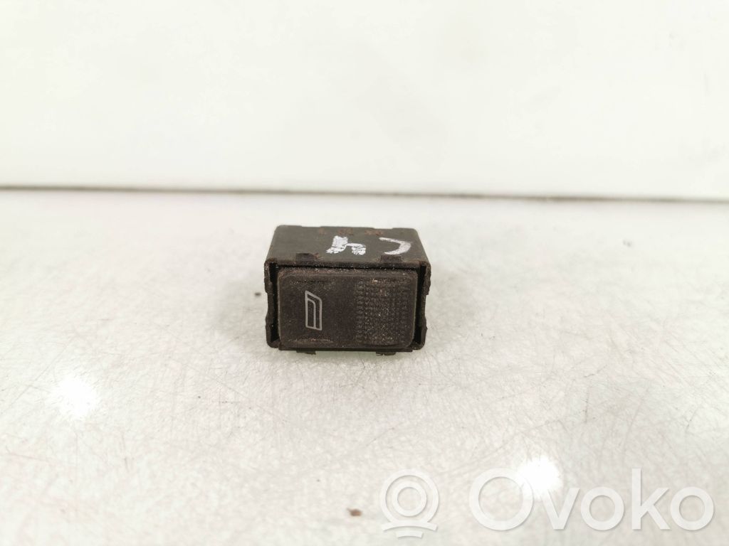 Audi 100 S4 C4 Electric window control switch 