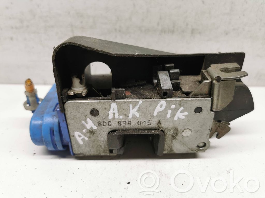 Audi A4 S4 B5 8D Rear door lock 