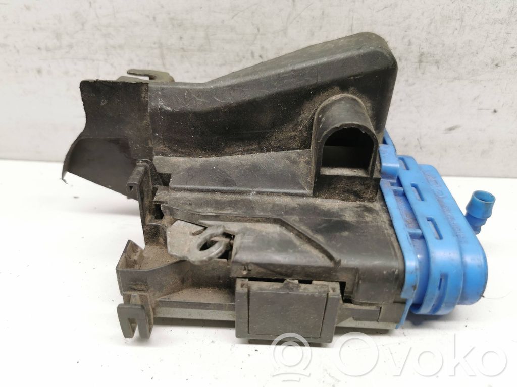 Audi A6 S6 C4 4A Rear door lock 
