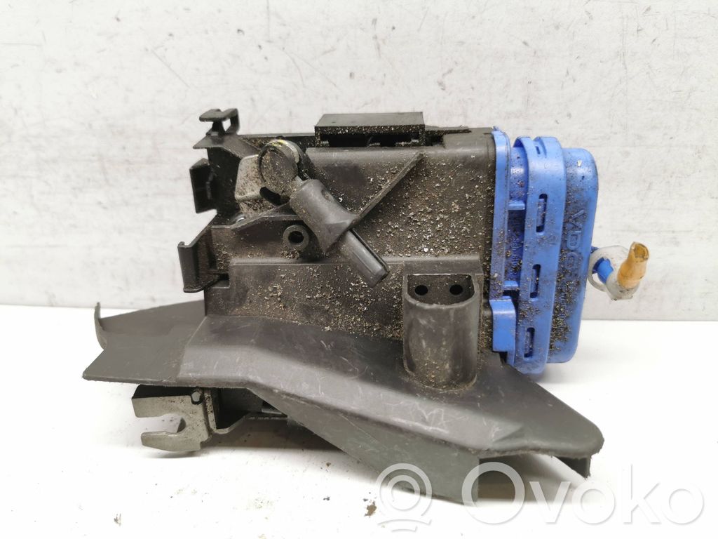 Audi A4 S4 B5 8D Rear door lock 