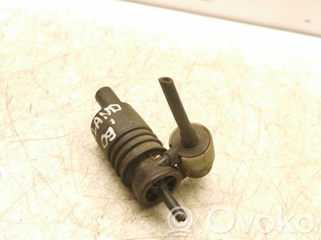 Mitsubishi Outlander Windscreen/windshield washer pump 