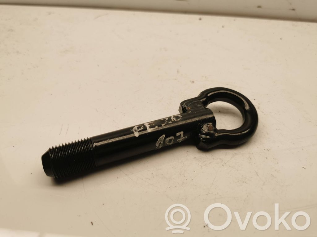 Towing hook eye
