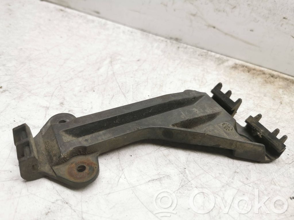Front bumper mounting bracket   4A0807283A