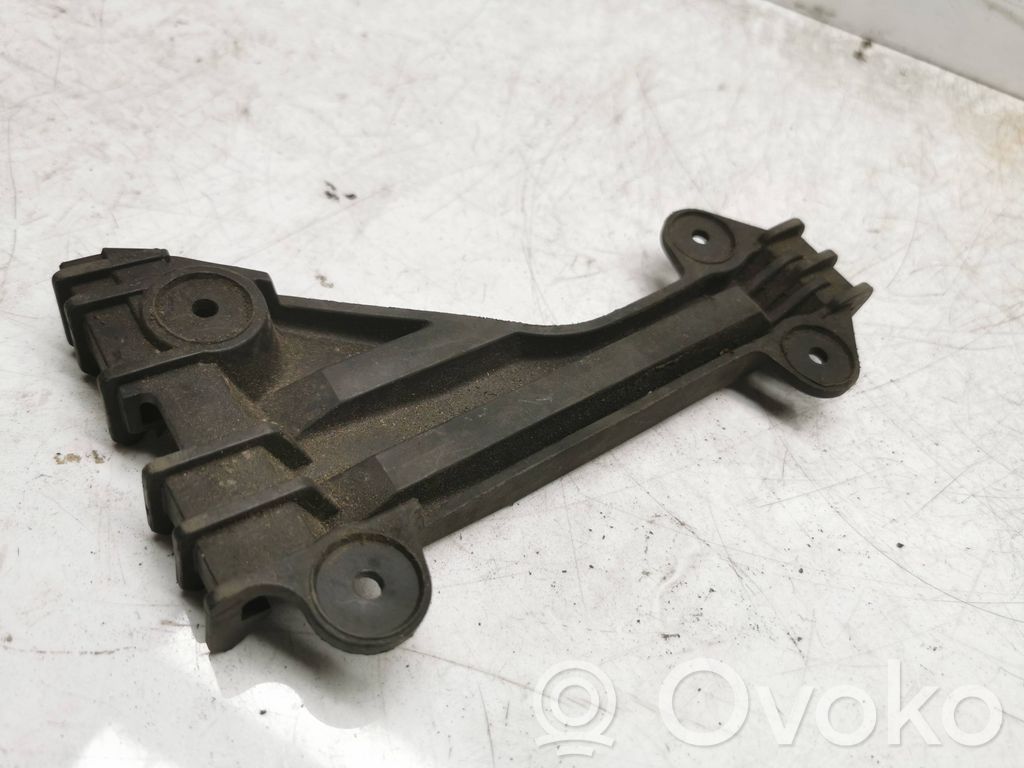 Audi A6 S6 C5 4B Front bumper mounting bracket 
