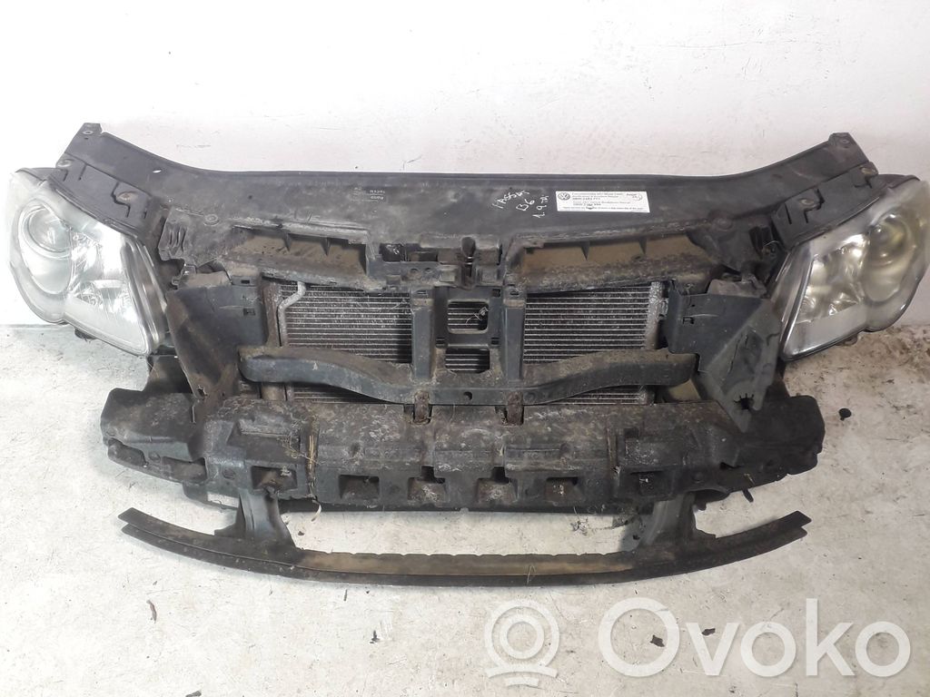 Volkswagen PASSAT B6 Radiatorių panelė 