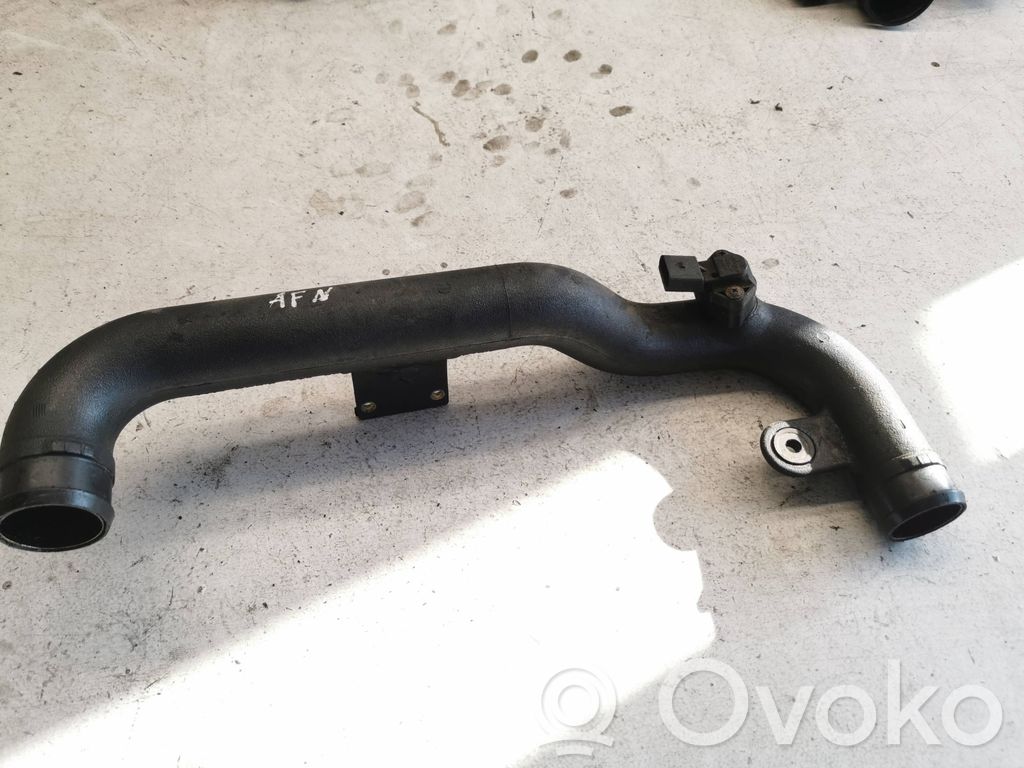 Audi A4 S4 B5 8D Intercooler hose/pipe 