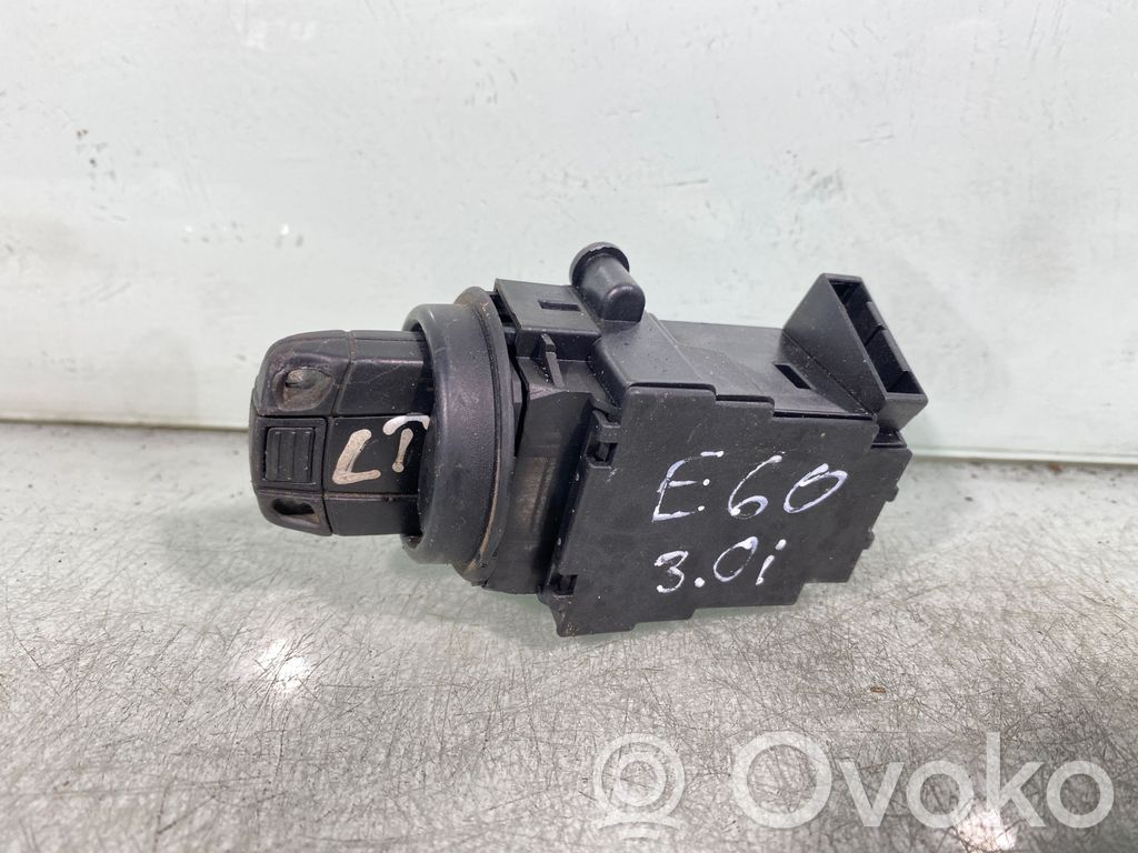 Užvedimo spynelė   695472214