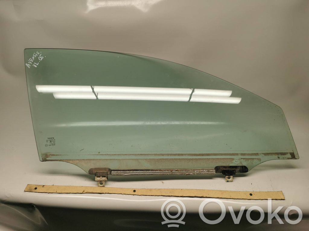 Toyota Avensis T250 Front door window glass four-door 
