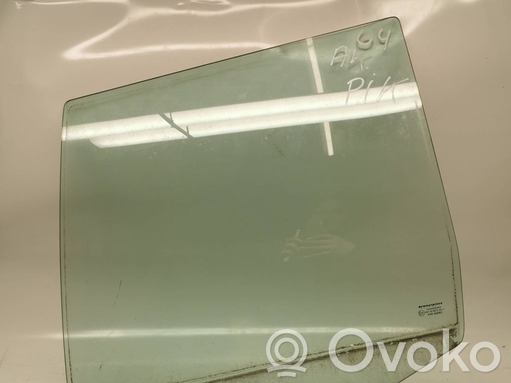 Volkswagen Golf IV Rear door window glass 