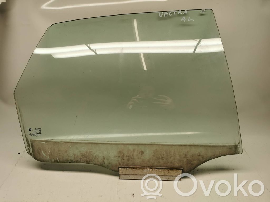 Opel Vectra B Pagrindinis galinių durų stiklas 