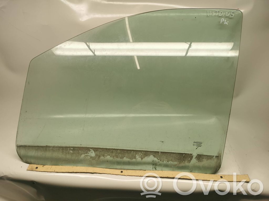 Mercedes-Benz Vito Viano W639 Front door window glass four-door 