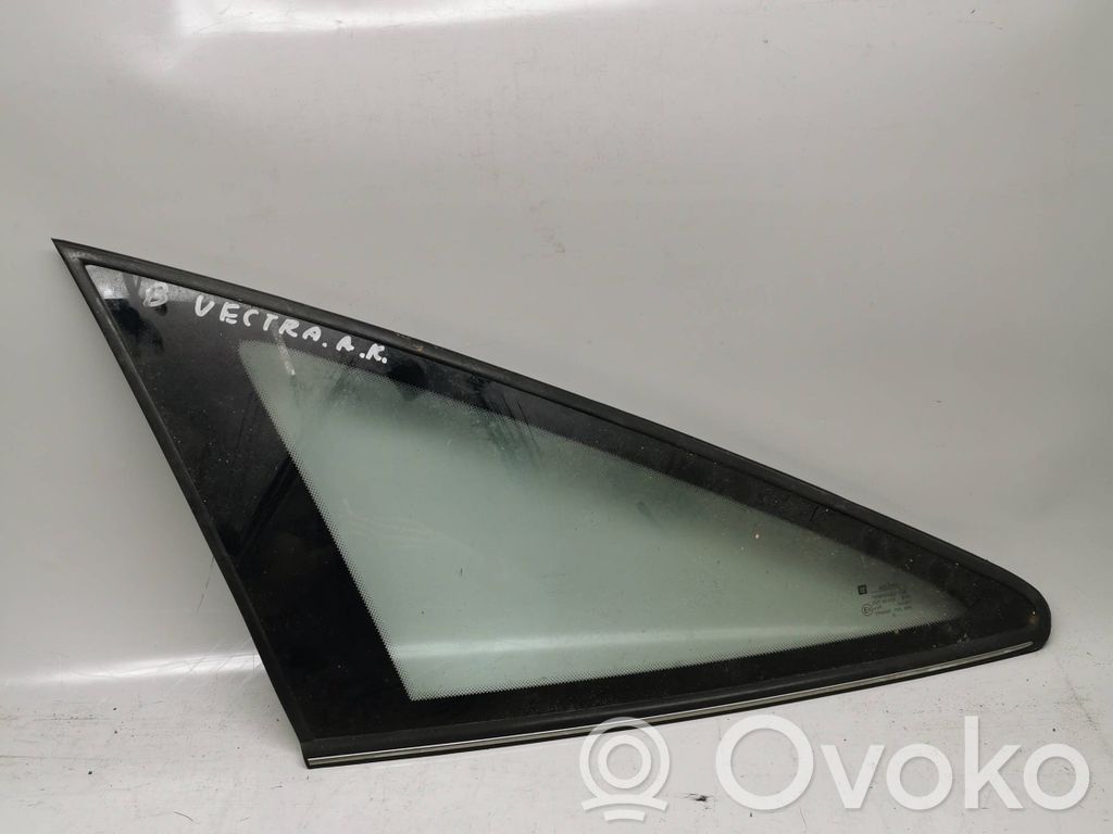 Rear side window   DOT90AS2,00081