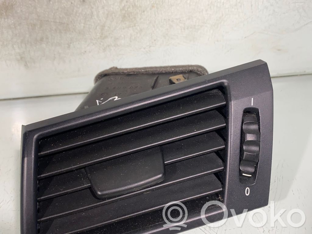 BMW X3 E83 Centrinės oro grotelės 
