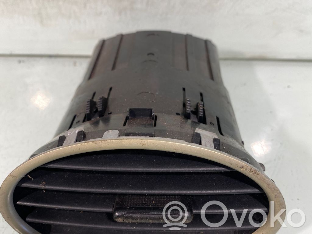 Ford Focus Dashboard side air vent grill/cover trim 