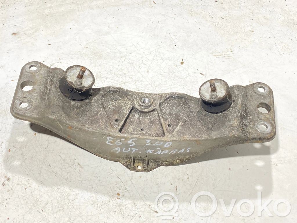 BMW 7 E65 E66 Gearbox mounting bracket 