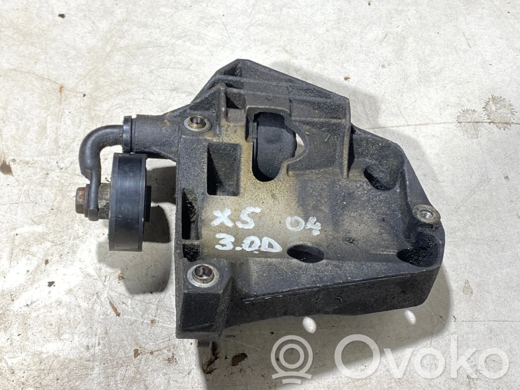 BMW X5 E53 Generator/alternator bracket 