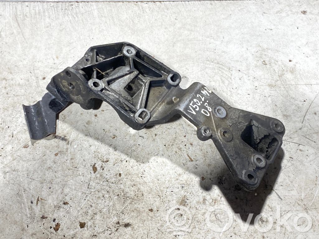 Volvo V50 A/C compressor mount bracket 