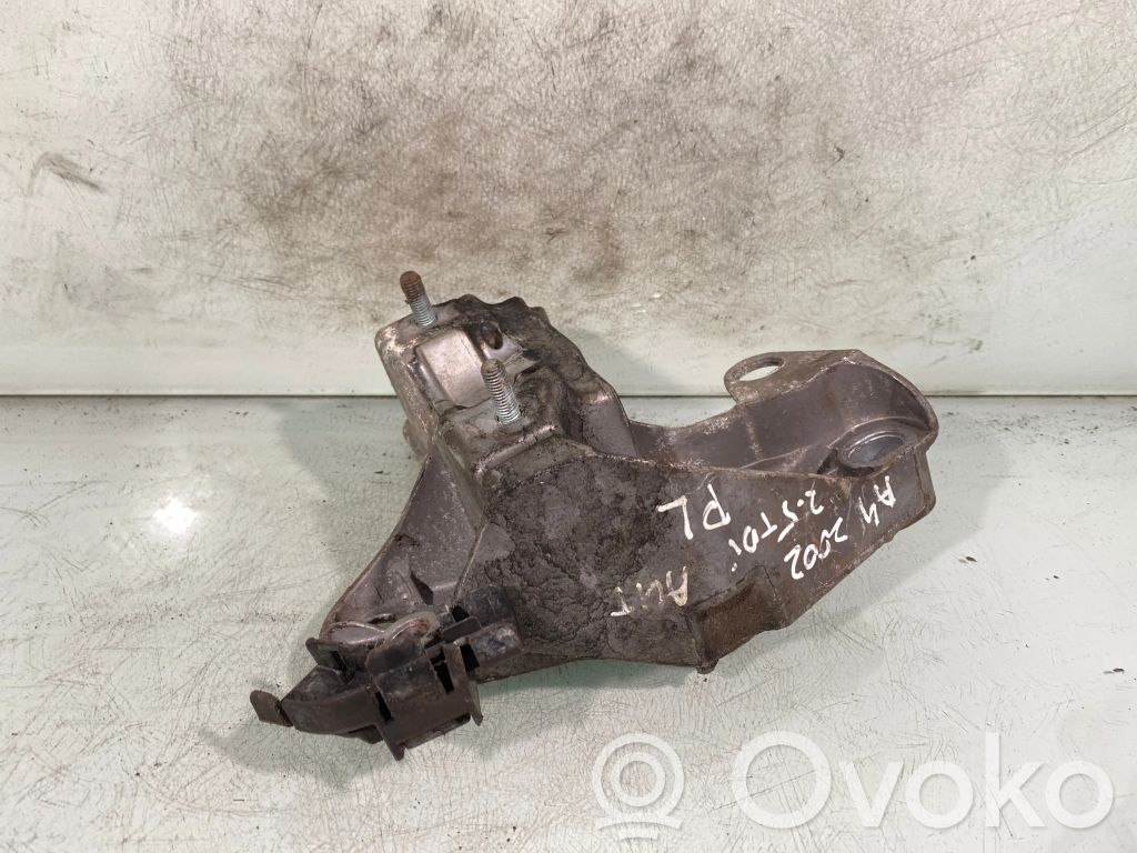 Audi A4 S4 B6 8E 8H Engine mounting bracket 