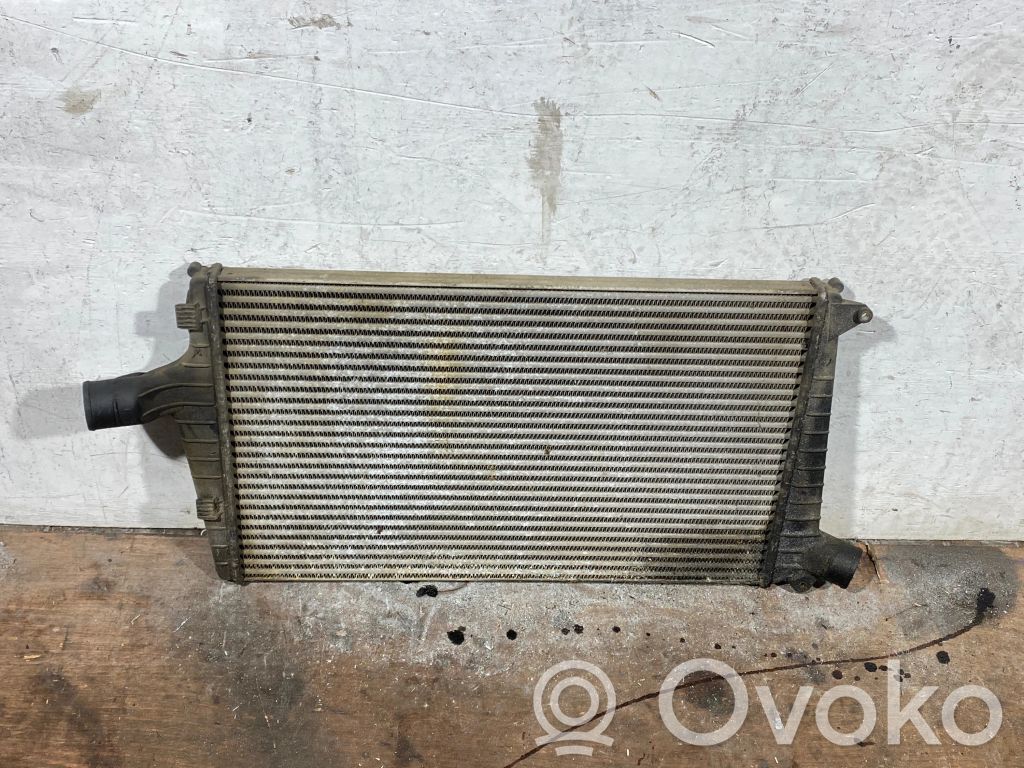 Audi A6 Allroad C5 Oro nukreipėjas/ kanalas interkūlerio radiatoriaus 