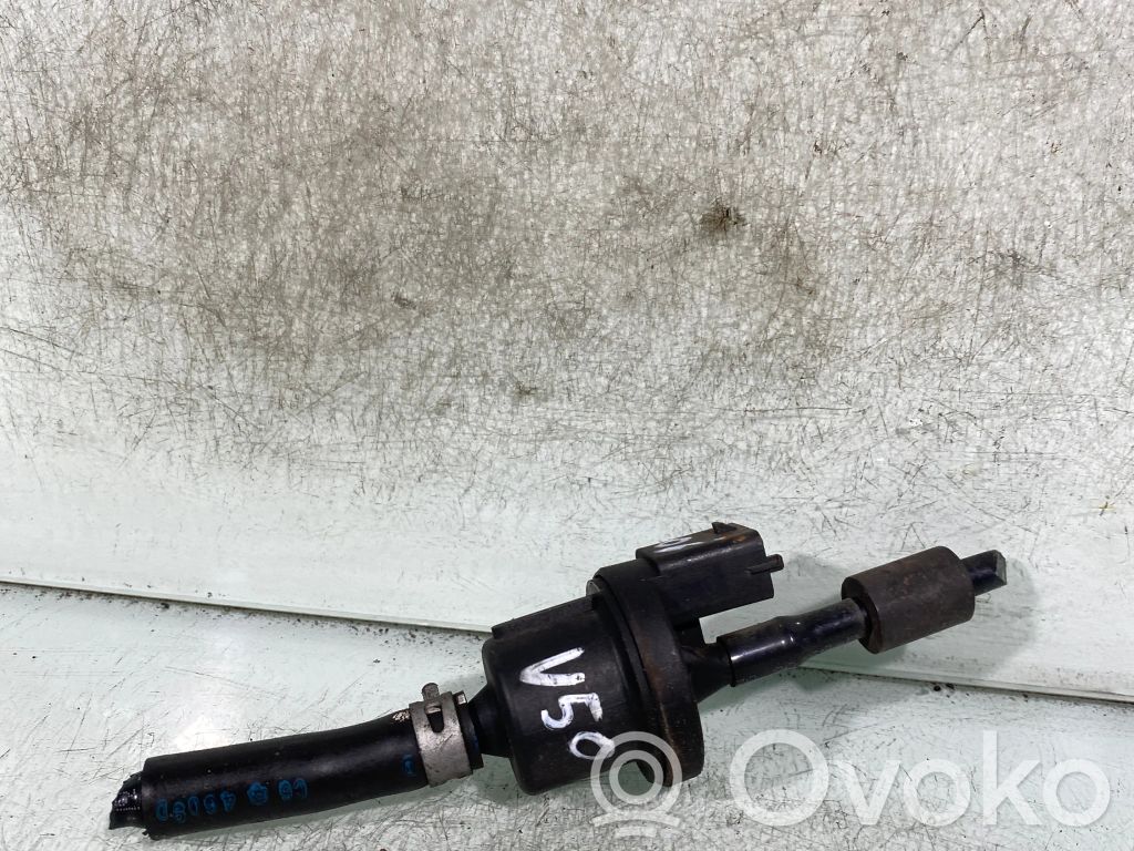 Volvo V50 Valve vacuum 
