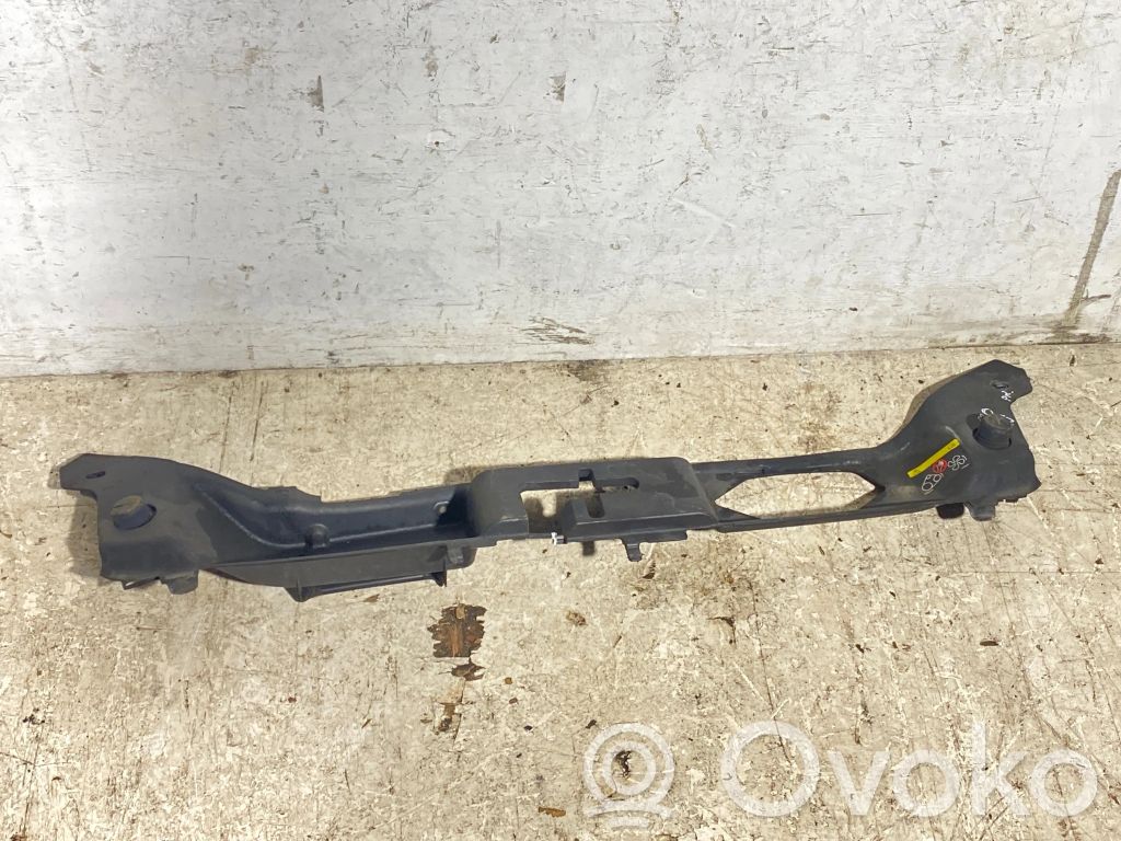Volvo C30 Radiatorių apdaila 
