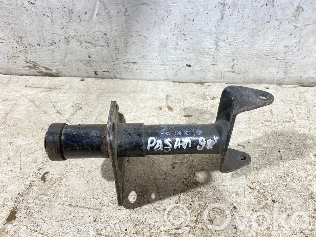 Volkswagen PASSAT B5 Front bumper shock/impact absorber 