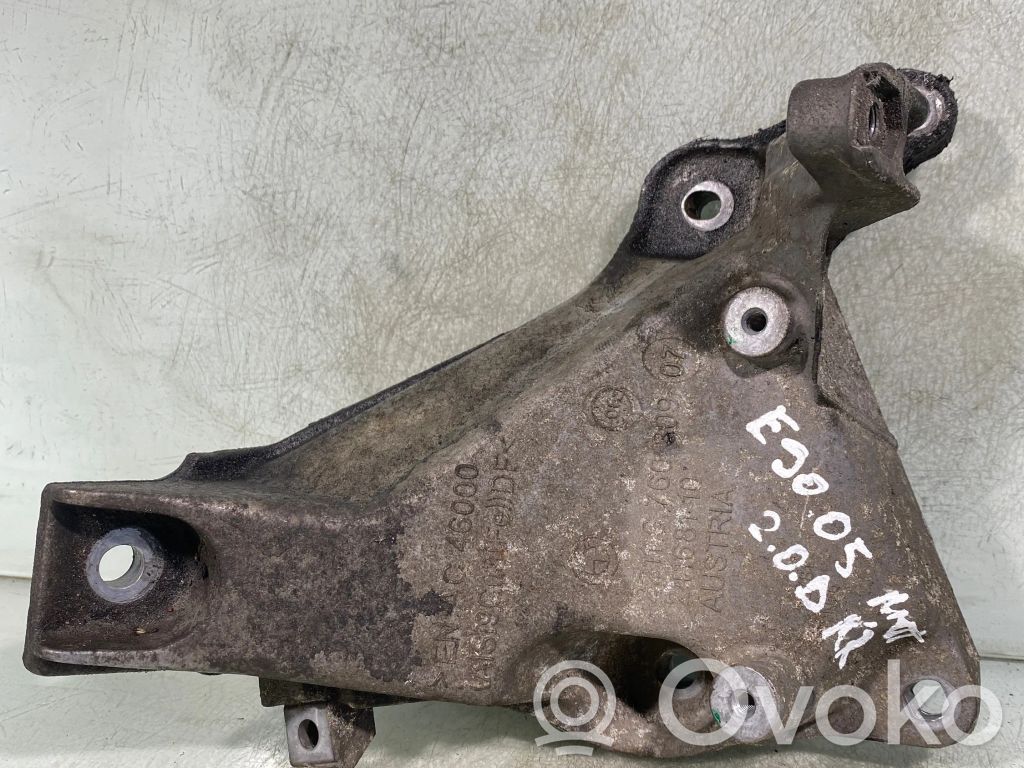 BMW 3 E90 E91 Engine mounting bracket 
