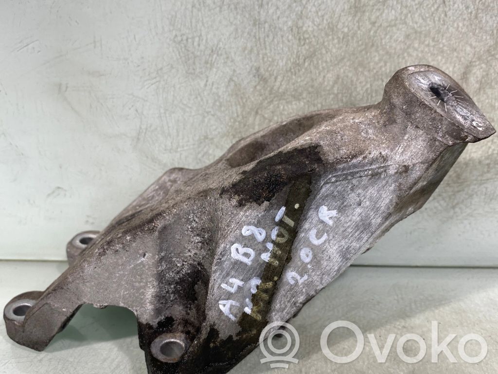 Audi A4 S4 B8 8K Engine mounting bracket 